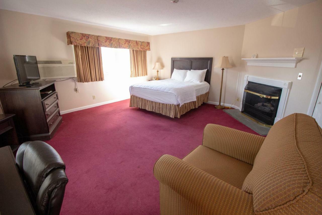 The Lucerne Inn Dedham Екстериор снимка