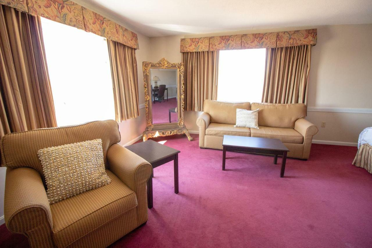 The Lucerne Inn Dedham Екстериор снимка