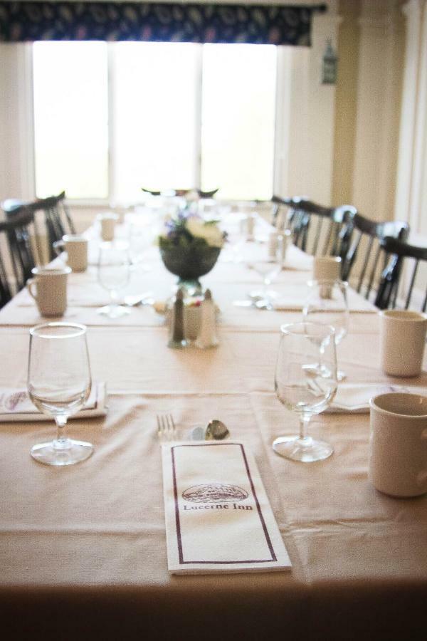 The Lucerne Inn Dedham Екстериор снимка